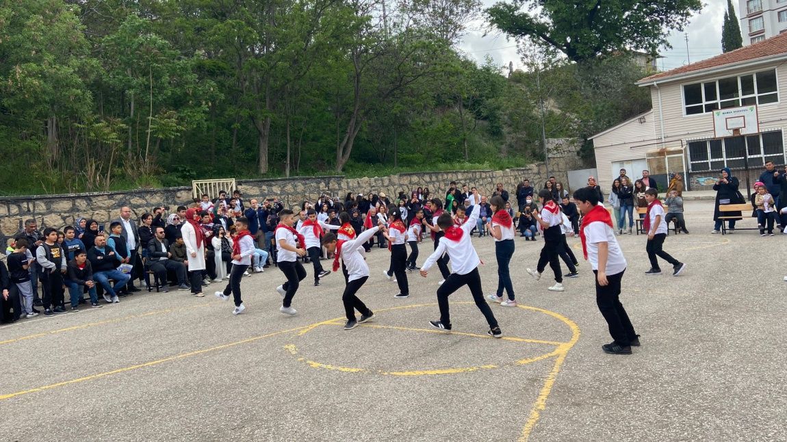 Okulumuzda 19 Mayıs Atatürk'ü Anma, Gençlik ve Spor Bayramı Coşkuyla Kutlandı